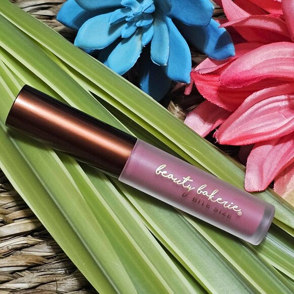 Beauty Bakerie Bite Size Matte Liquid Lipstick Waterproof Sweet Buns. New in Box - Picture 9 of 12